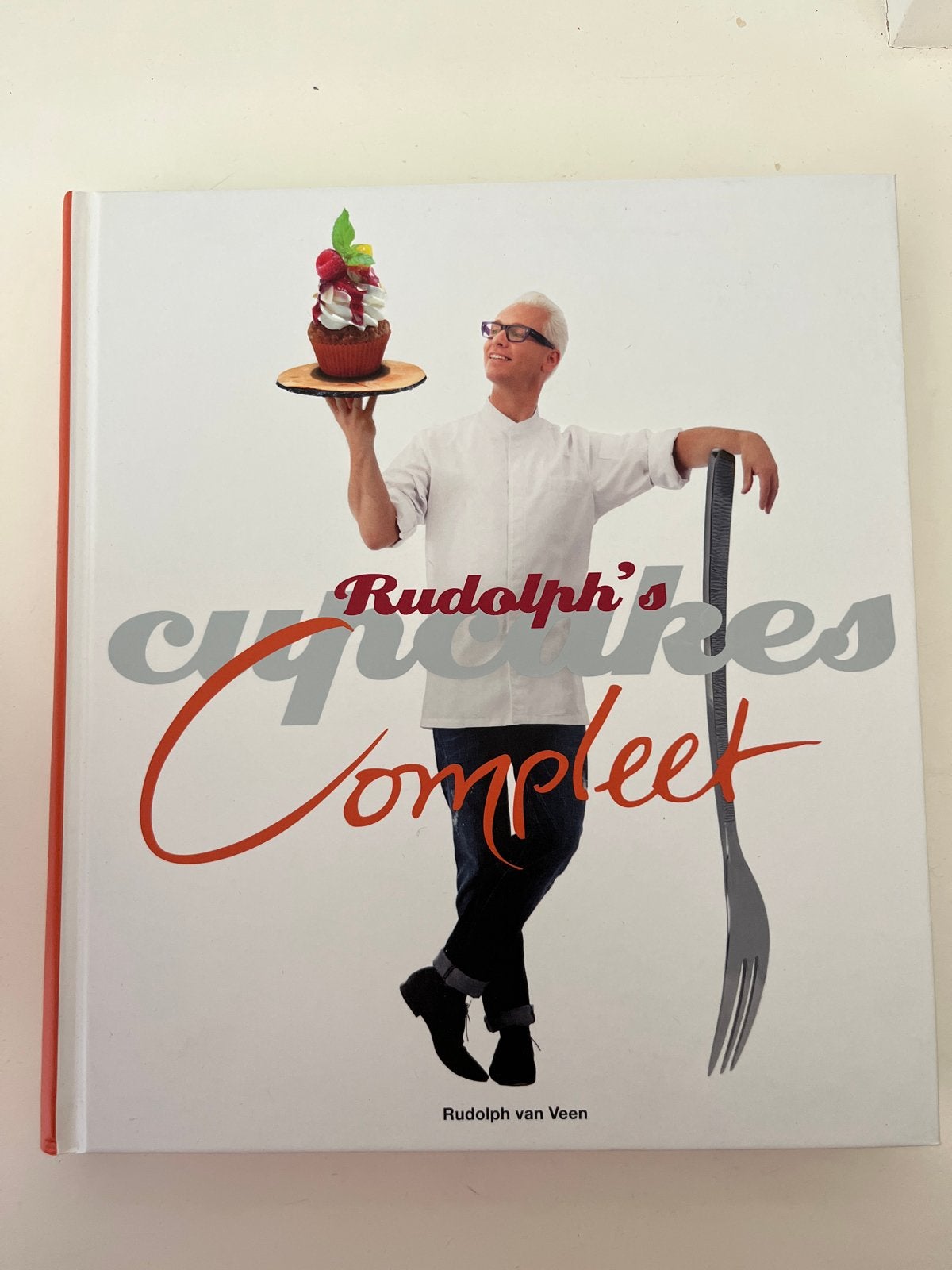 Rudolph's cupcakes compleet - Rudolph van Veen, Vegetarisch, Ophalen of Verzenden, Zo goed als nieuw, Taart, Gebak en Desserts