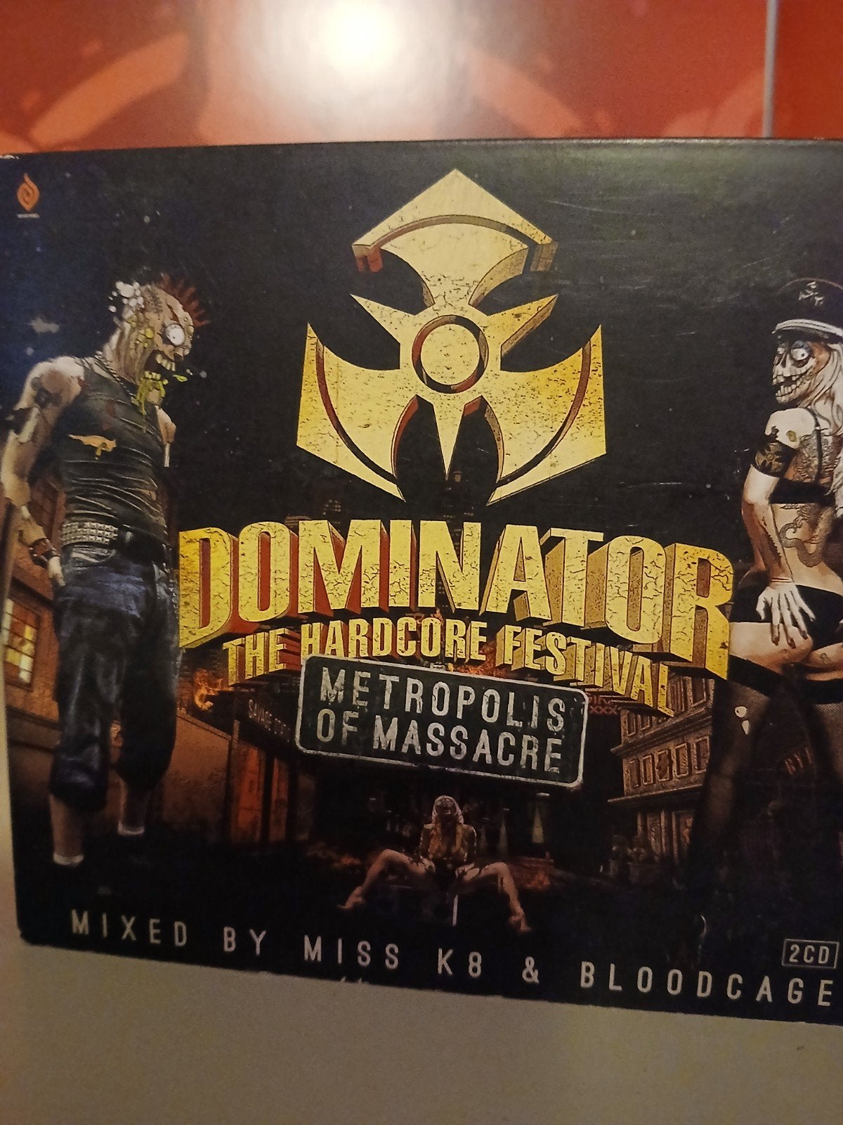 Dominator 2014, Ophalen of Verzenden