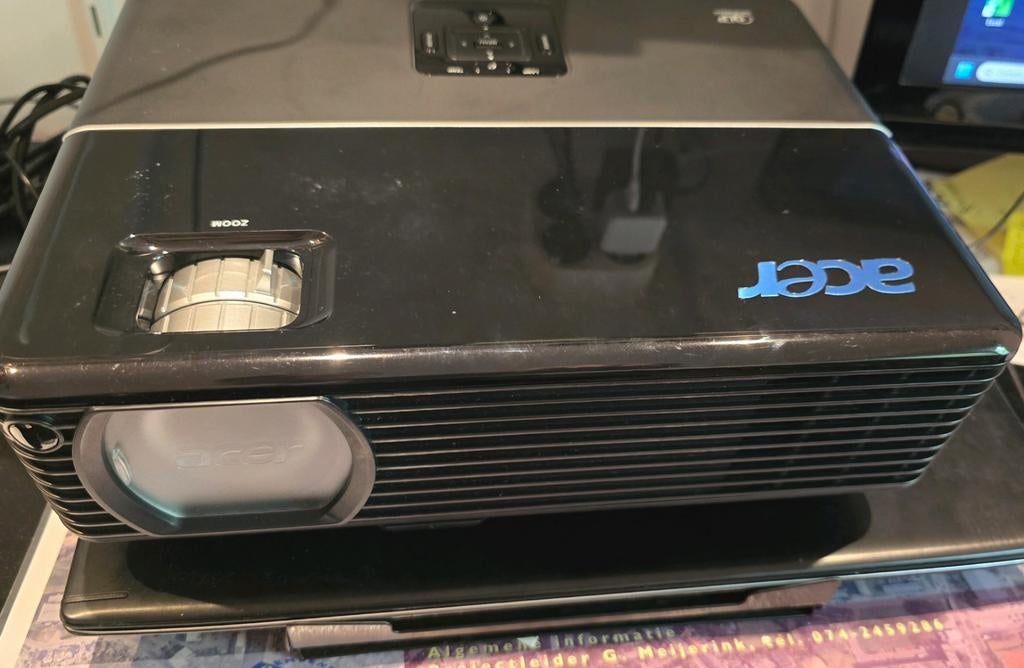 Acer Draagbare Beamer P1265 DLP TV Projector met Draagtas, Ophalen of Verzenden, Zo goed als nieuw, DLP, Overige resoluties