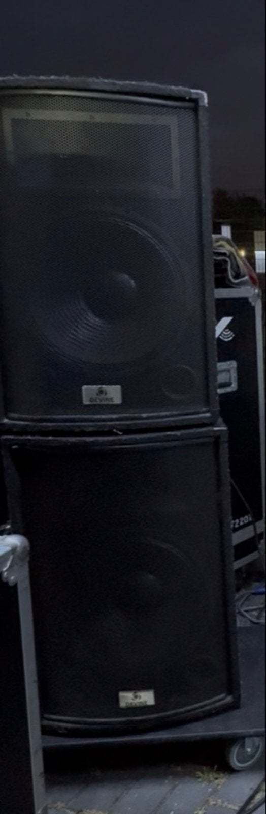Grote passieve merk devine speakersey voor evenementen, Gebruikt, Speakerset, Ophalen of Verzenden, 150 watt of meer