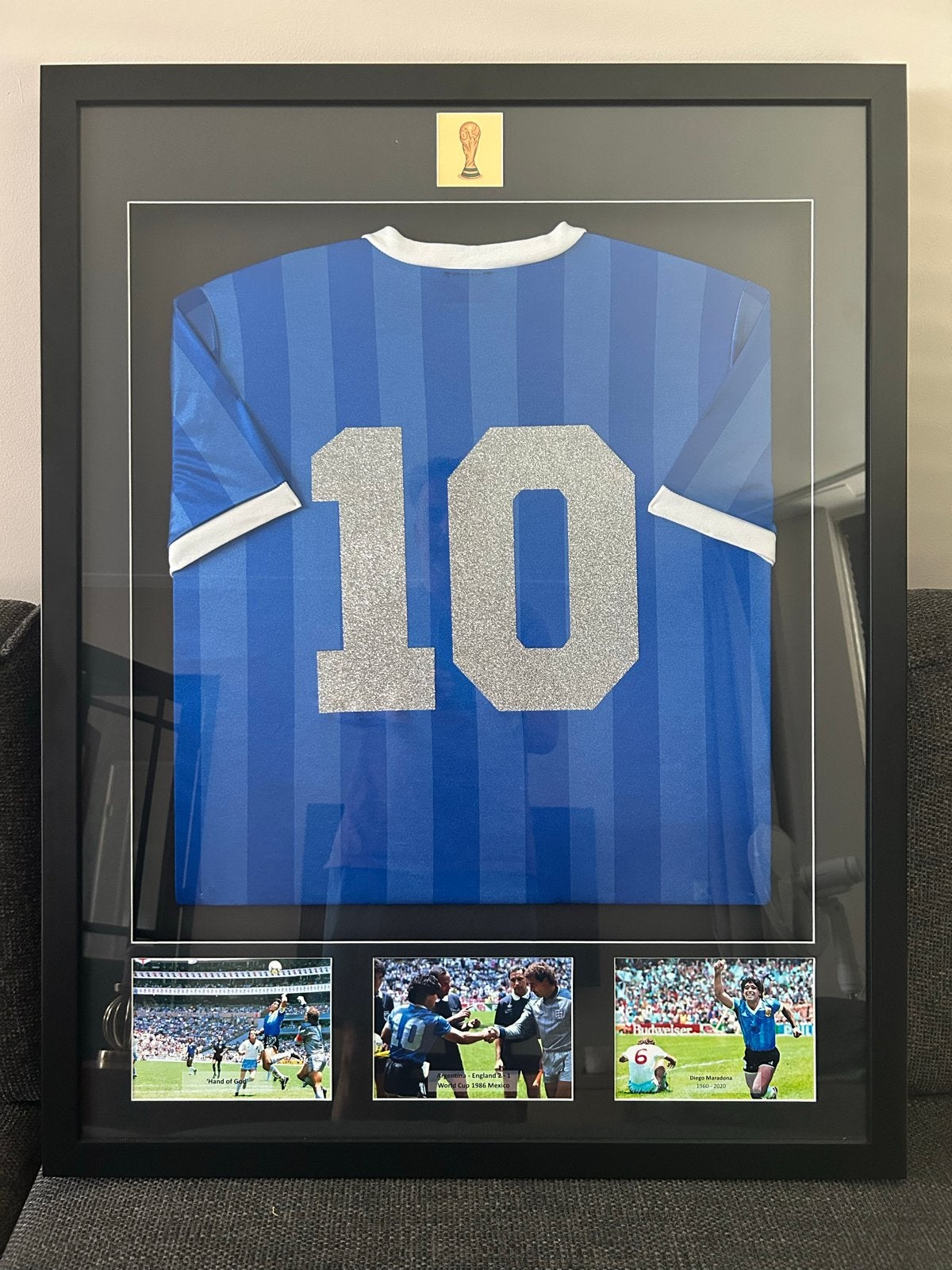 Ingelijst Maradona Argentinië WK 1986 Shirt + Foto's, Verzamelen, Ophalen of Verzenden, Zo goed als nieuw, Buitenlandse clubs