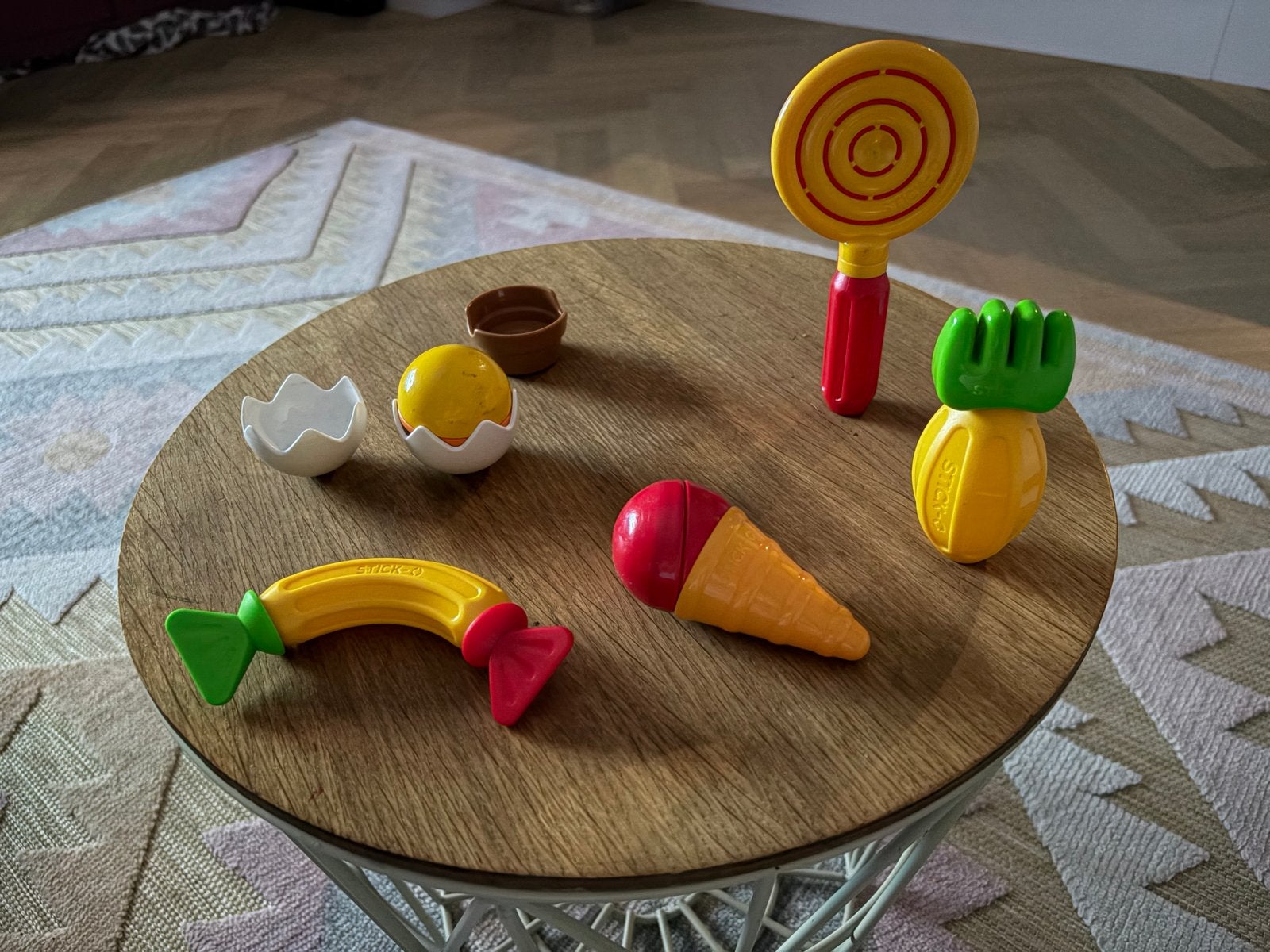 Leuk magnetisch speelgoed voor jonge kinderen, Kinderen en Baby's, Speelgoed | Babyspeelgoed, Ophalen, Gebruikt, Overige typen