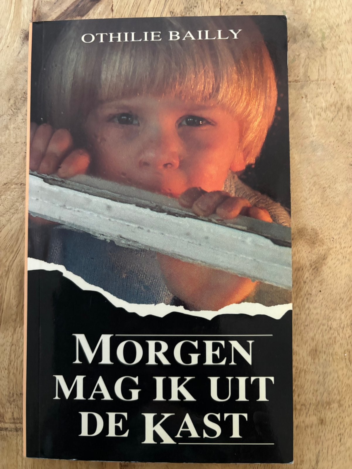 Morgen mag uit de kast - Othilie Bailly, Boeken, Historische romans, Ophalen of Verzenden, Gelezen