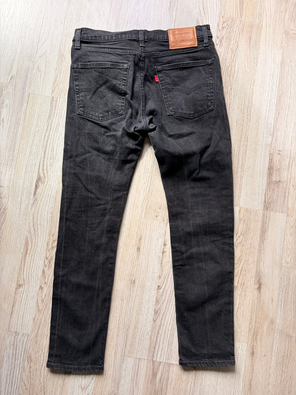 Originele levi’s spijkerbroek maat l30 w32, Ophalen of Verzenden, Zo goed als nieuw, Zwart, W32 (confectie 46) of kleiner