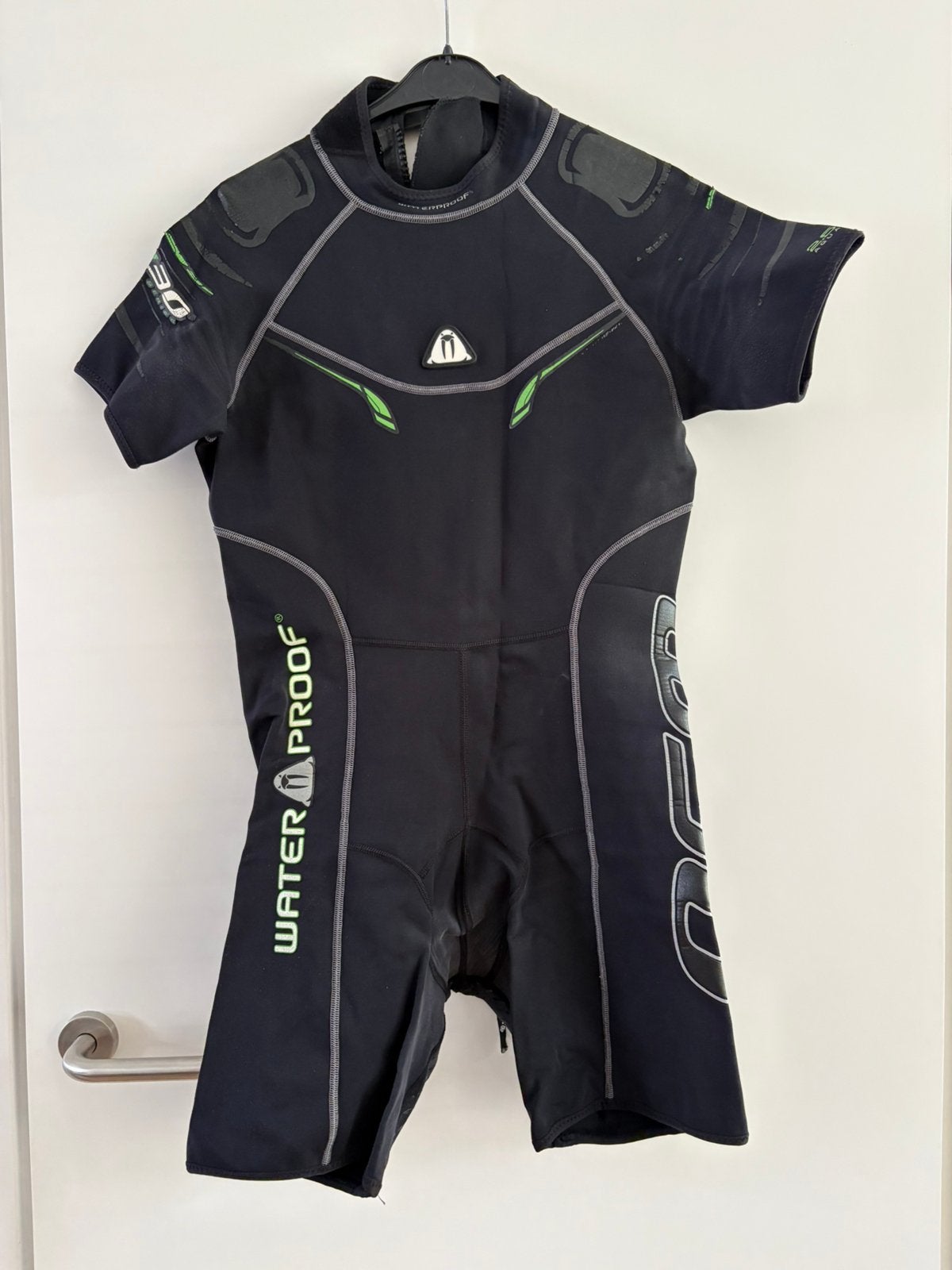Duikpak | Wetsuit | Waterproof | Shorty | 2.5mm | Heren M/L, Watersport en Boten, Watersportkleding, Ophalen of Verzenden, Zo goed als nieuw