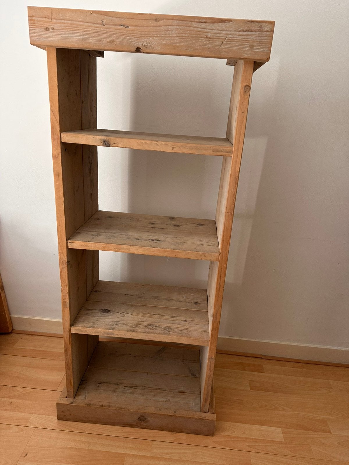 Massief steigerhouten boekenkastje, Huis en Inrichting, Kasten | Boekenkasten, Ophalen, Met plank(en), Gebruikt, 50 tot 100 cm
