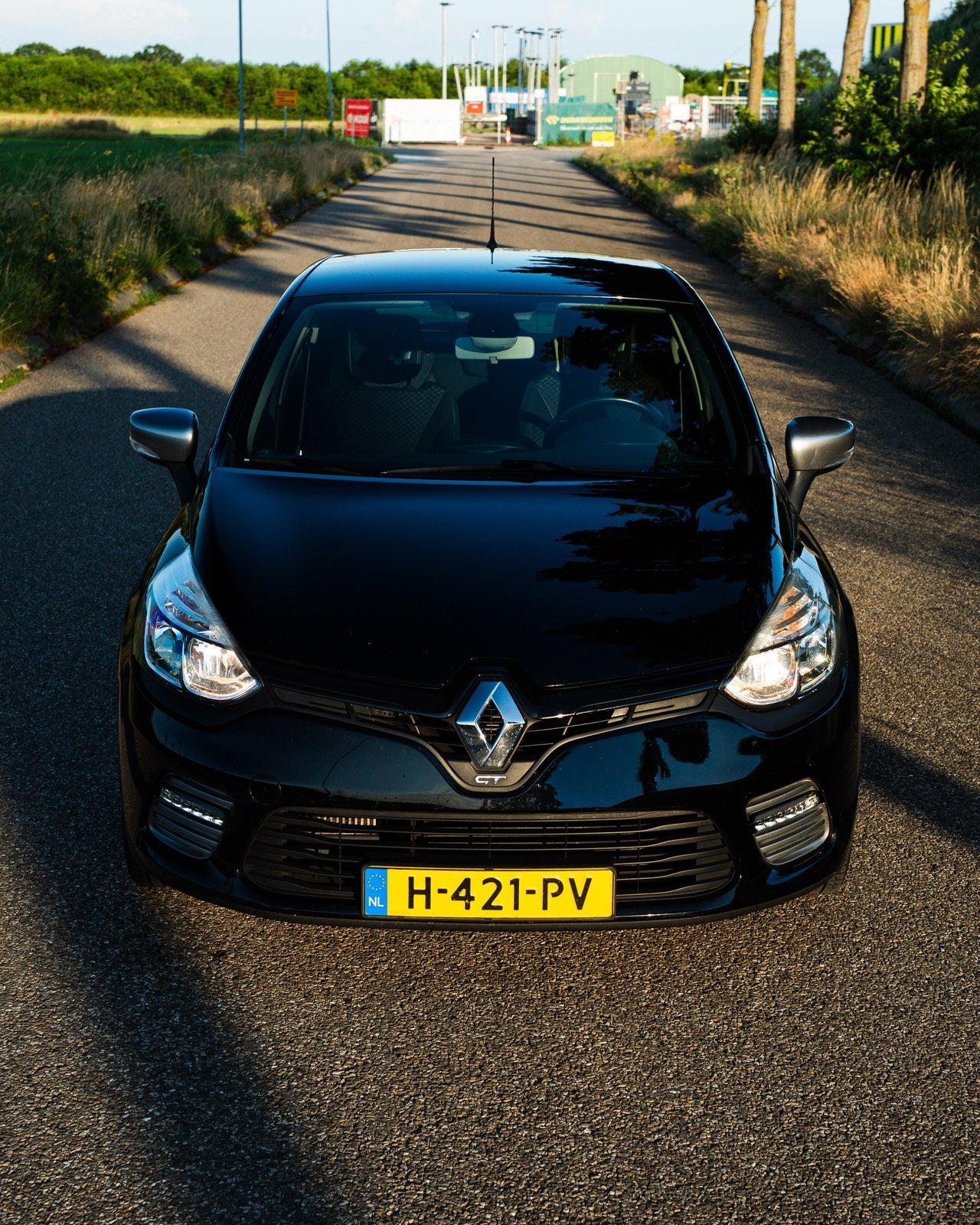 Renault Clio 1.2 TCE 88KW 5-DRS EDC 2016 Zwart, Auto's, 118 pk, 4 cilinders, 1054 kg, 1200 kg