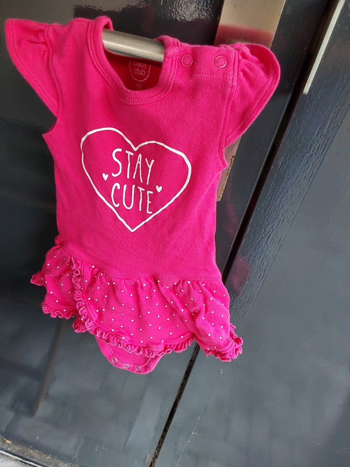 Roze Baby Club romper met 'Stay Cute' opdruk - Maat 86, Ophalen, Gebruikt, Baby Club, Meisje