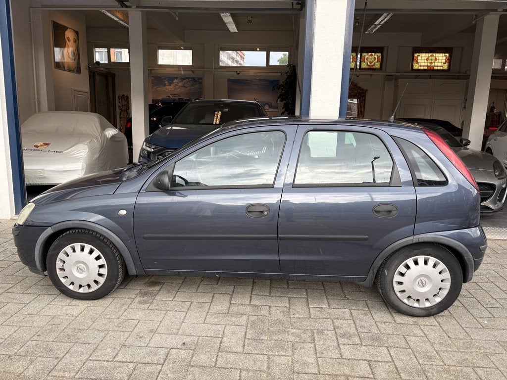 Opel Corsa 1.2-16V Rhythm 5-DEURS/NW APK 03-2027 (bj 2006), Voorwielaandrijving, 450 kg, Gebruikt, 31 €/maand