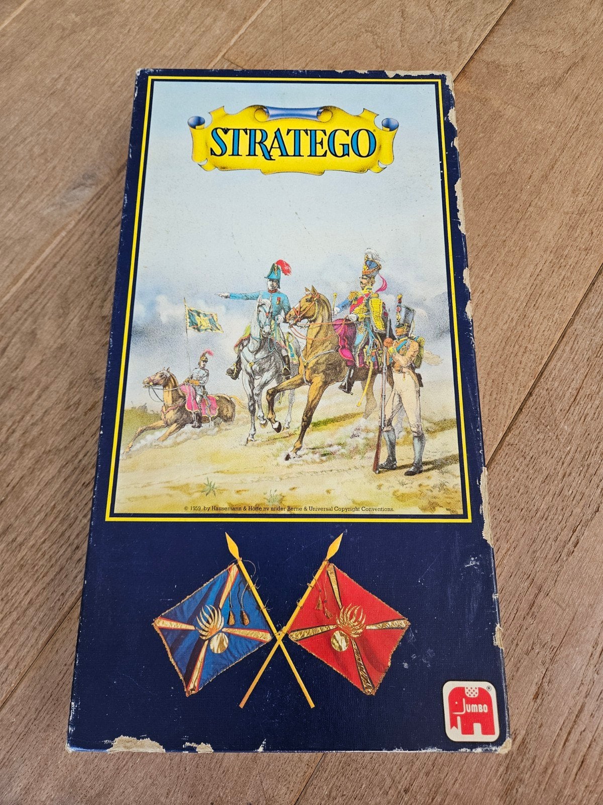 Stratego bordspel - Vintage editie, doos beschadigd, Hobby en Vrije tijd, Gezelschapsspellen | Bordspellen, Gebruikt, Een of twee spelers