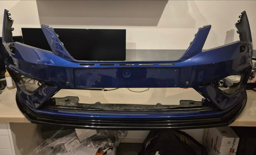 Voorbumper Seat Leon 5F Cupra Facelift Blauw, Ophalen, Gebruikt, Voor, Bumper