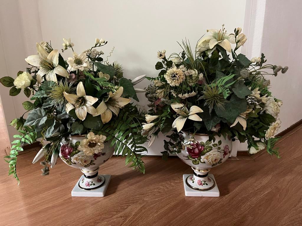 Decoratieve vazen met kunstbloemen (set van 2), Huis en Inrichting, Woonaccessoires | Droogbloemen, Ophalen, Gebruikt