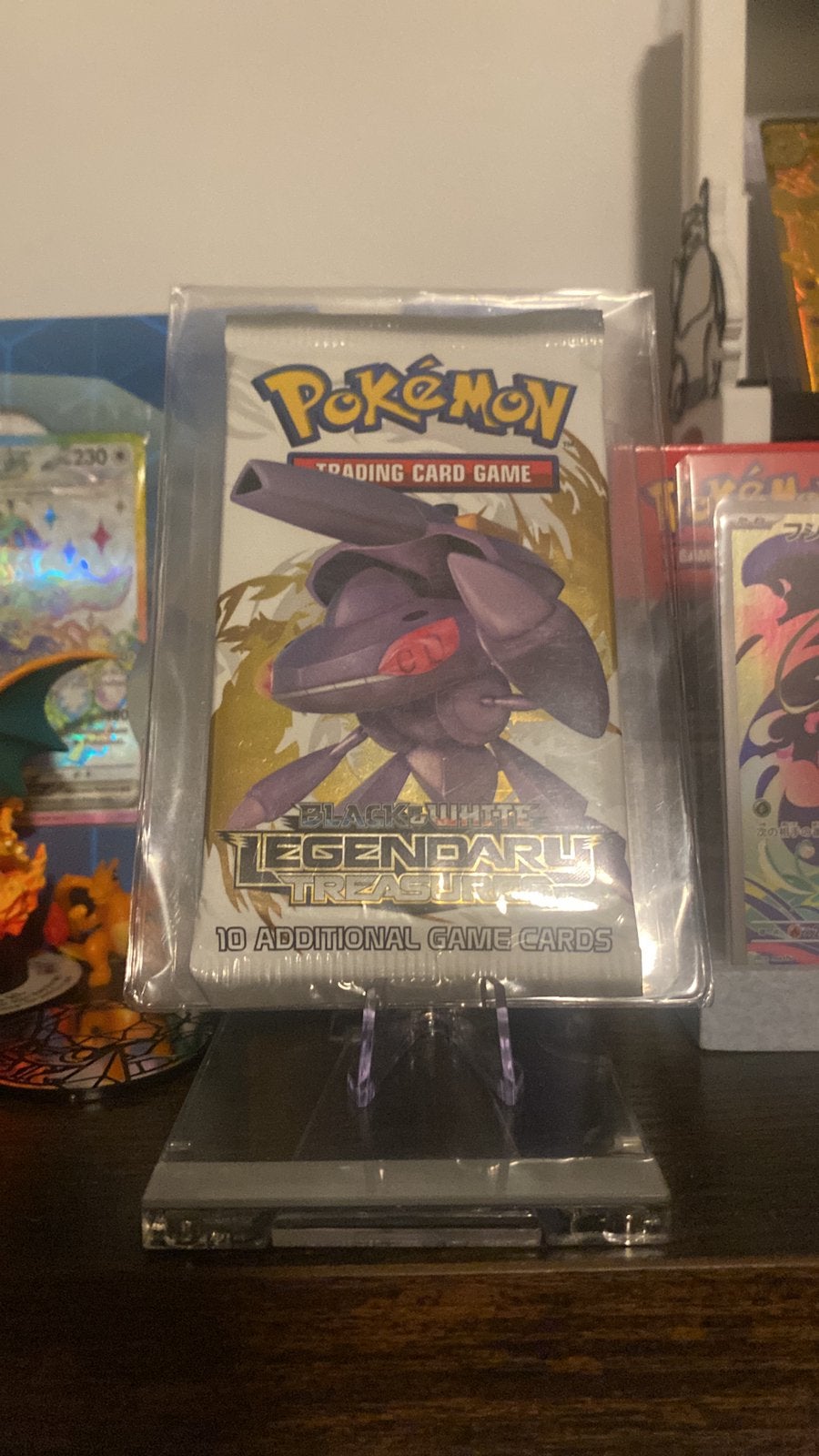 Pokémon TCG Black & White Legendary Treasures Booster, Ophalen of Verzenden, Nieuw, Booster