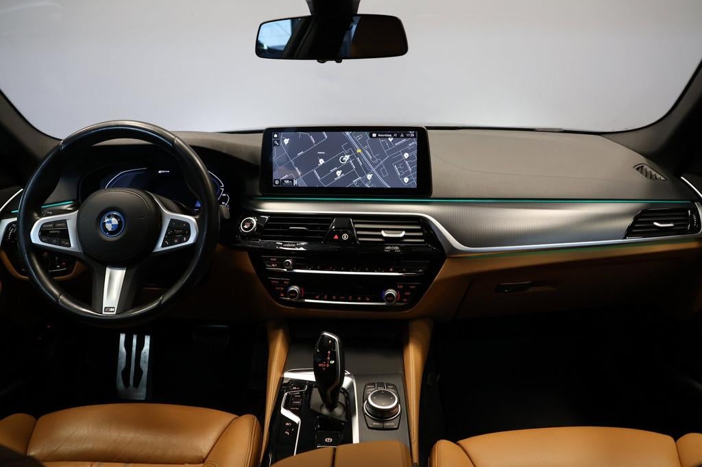 BMW 5-serie Touring 520e M Sport Business Edition Plus |Pano, Achterwielaandrijving, Gebruikt, Euro 6, 4 cilinders