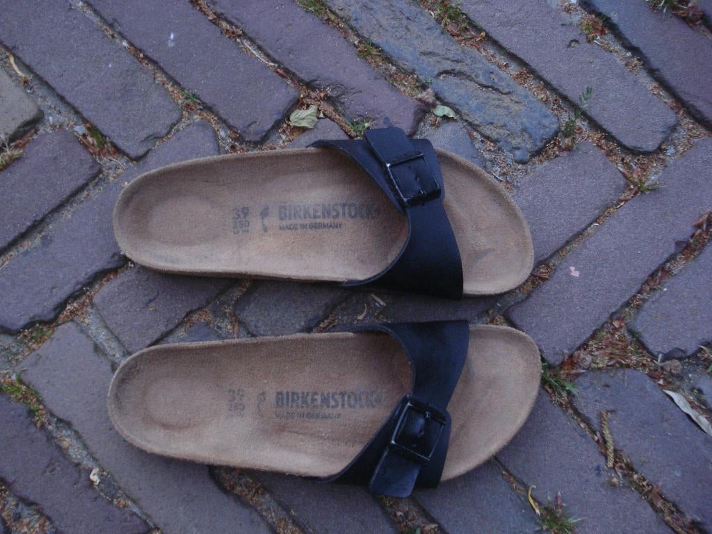 BIRKENSTOCK MADRID ZWART 39 NU GRATIS VERZENDING PER POST