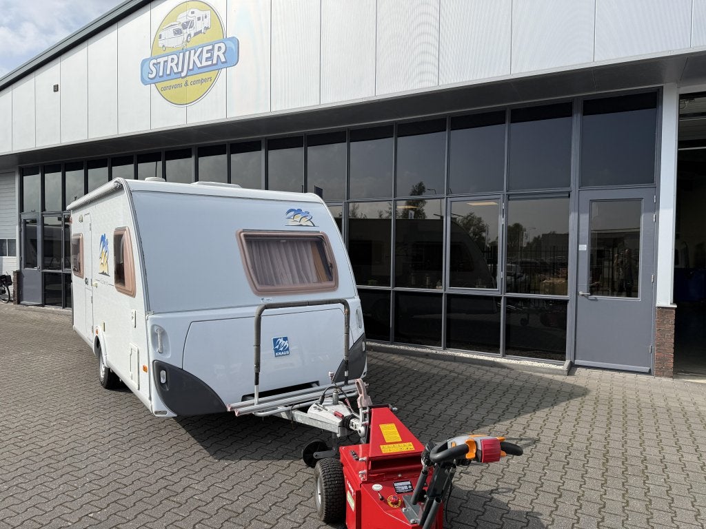 Knaus Sudwind 450 FU Fransbed + Rondzit + WC + Tent #netjes#, Standaardzit, Schokbreker, Bedrijf, 4 tot 5 meter