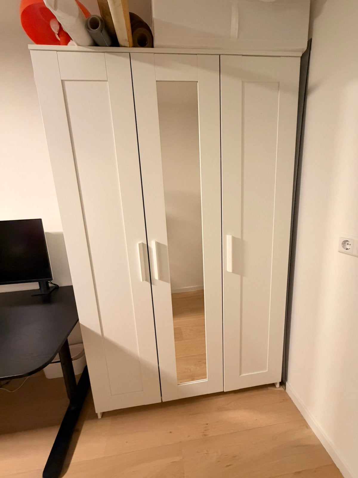 IKEA BRIMNES kledingkast 3 deuren met spiegel – wit, Gebruikt, 100 tot 150 cm, 200 cm of meer, Ophalen of Verzenden