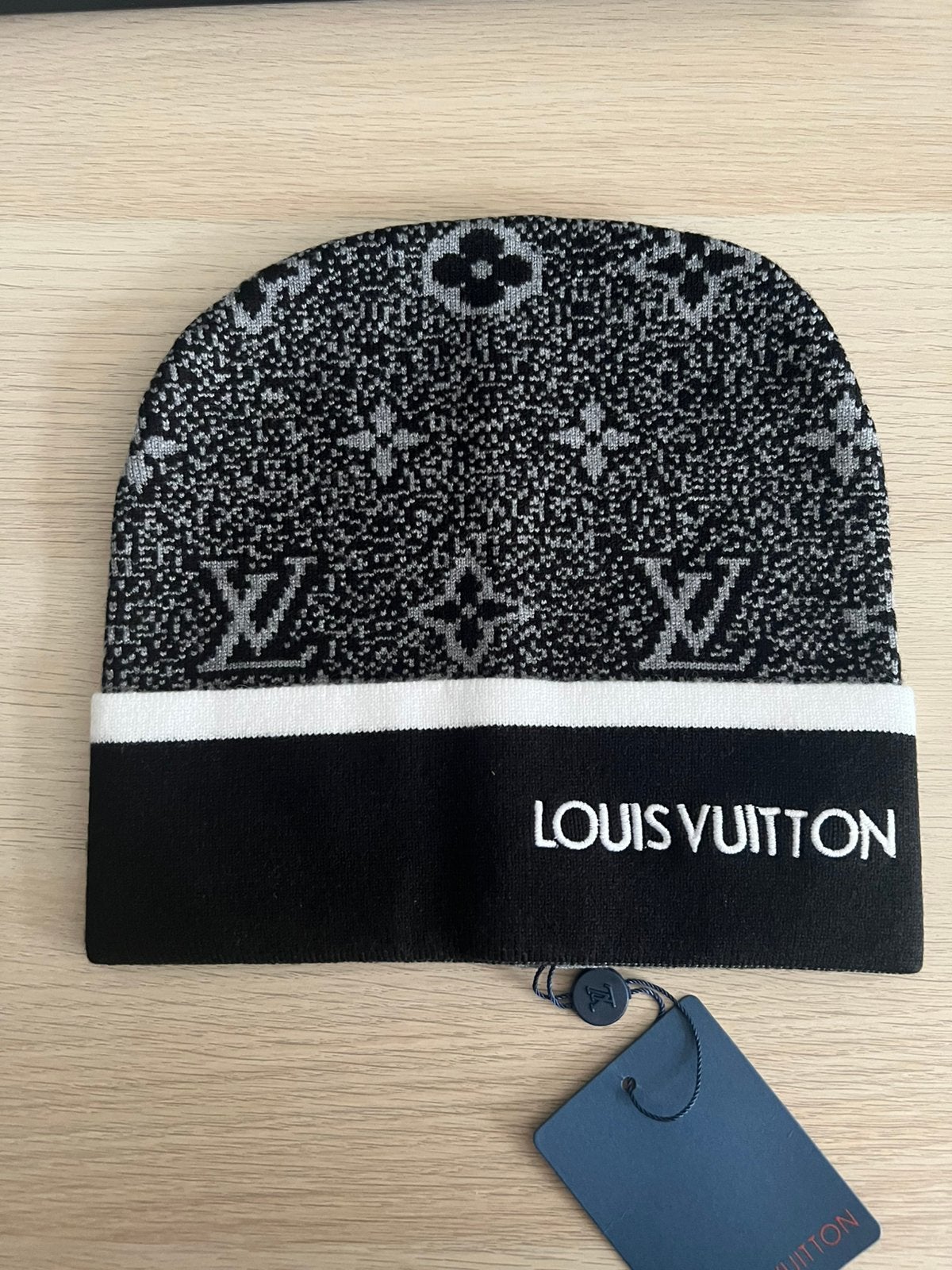 Monogram Beanie, Ophalen of Verzenden, Zo goed als nieuw, Overige maten, Muts