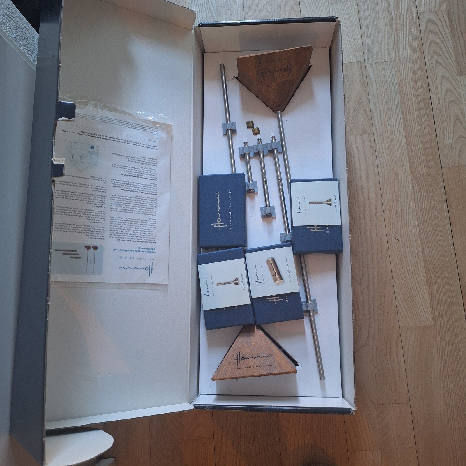 floww home en andere floww items, Ophalen, Zo goed als nieuw