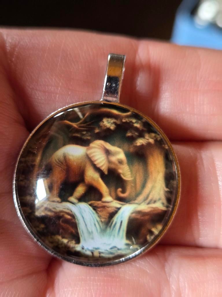 Olifant Hanger - Uniek Design met Waterval, Overige materialen, Overige kleuren, Nieuw, Ophalen of Verzenden