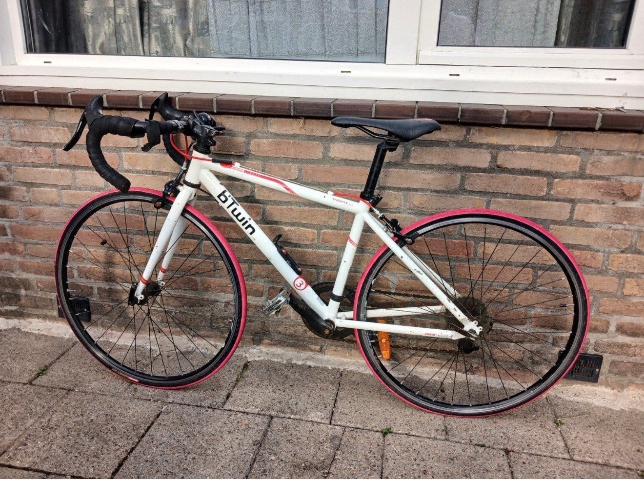 Btwin racefiets met roze banden, Overige merken, Gebruikt, Aluminium, Ophalen of Verzenden