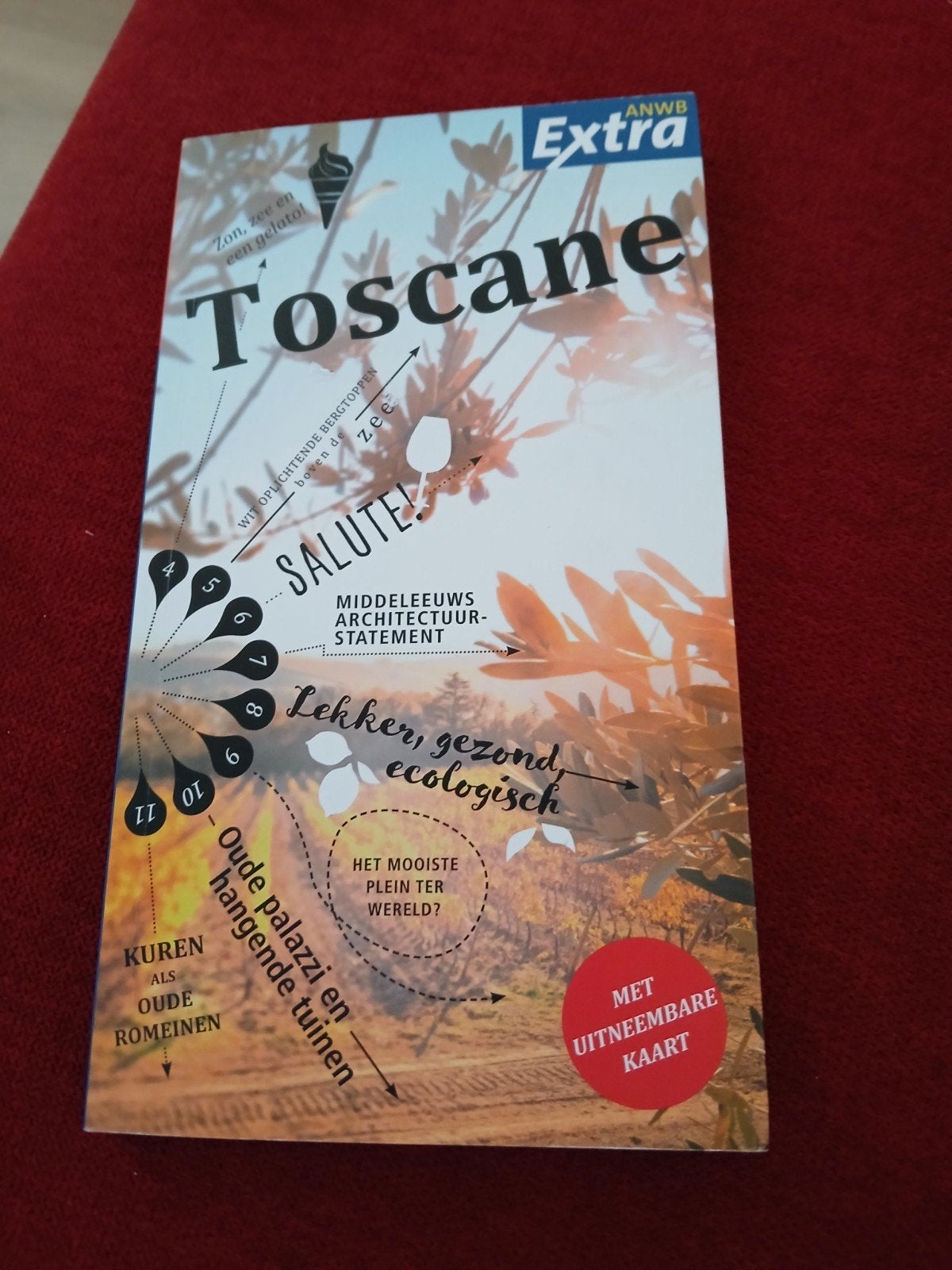 ANWB Extra Toscane Reisgids met uitneembare kaart, Europa, Ophalen of Verzenden, Zo goed als nieuw, Reisgids of -boek