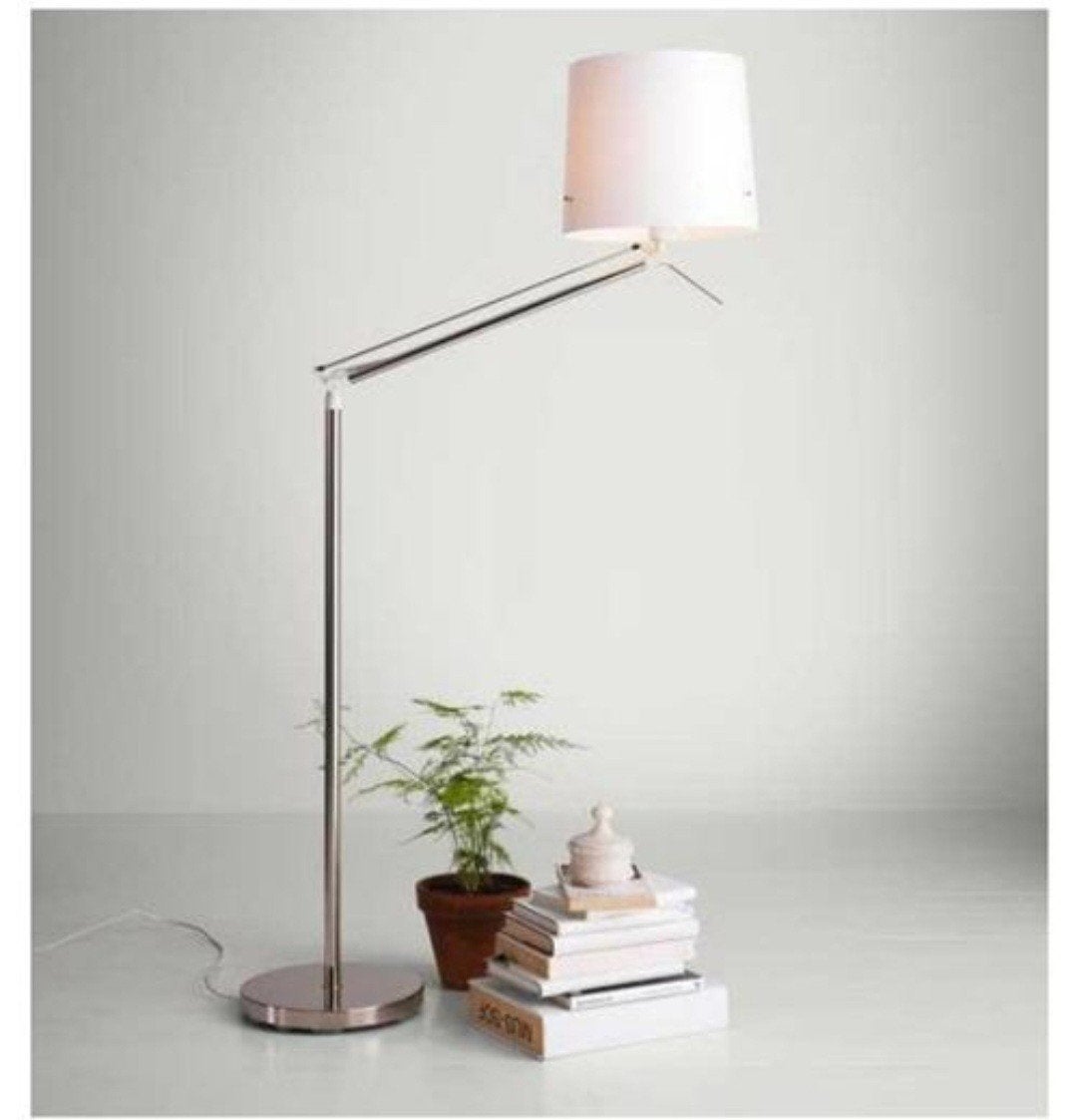 IKEA vloerlamp met witte kap, Ophalen, 100 tot 150 cm, Modern, Functioneel, Metaal