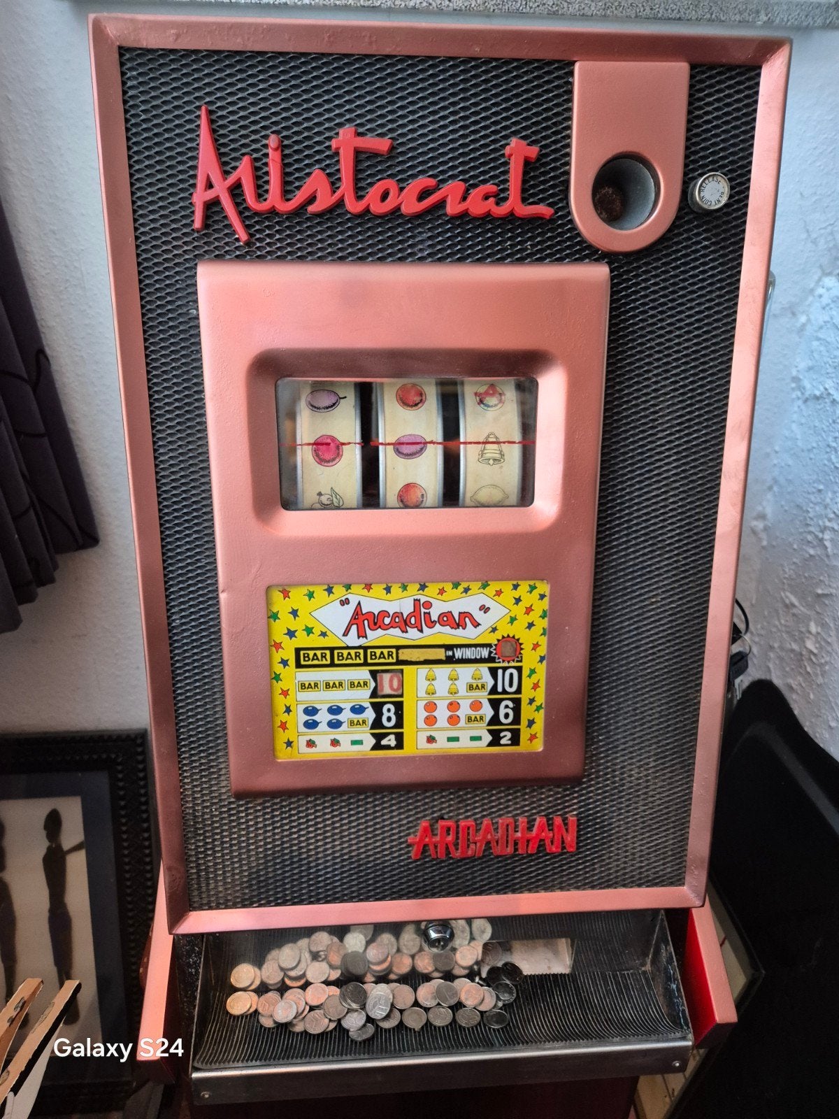 Aristocrat Arcedian 1960, Gulden, Ophalen, Gebruikt, Met sleutels