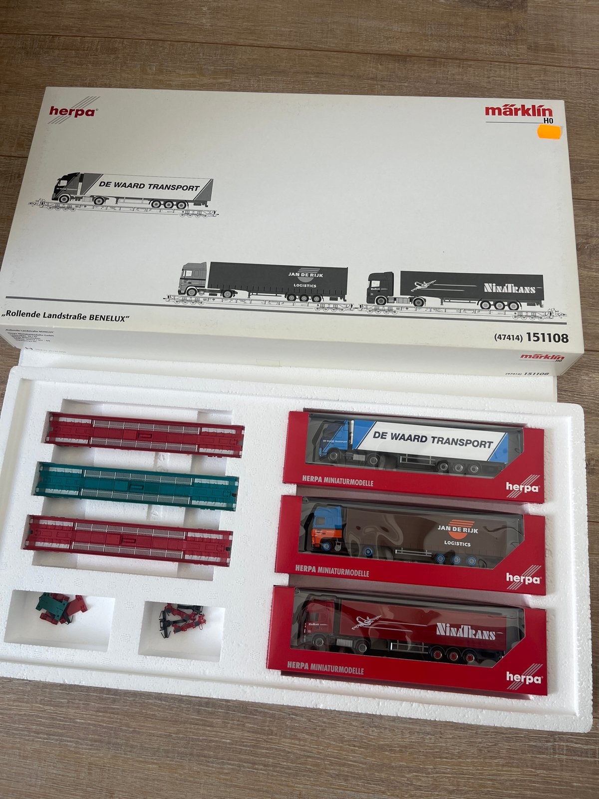 Märklin Herpa H0 Rollende Landstraße BENELUX 151108, Hobby en Vrije tijd, Modeltreinen | H0, Ophalen of Verzenden, Nieuw, Wisselstroom