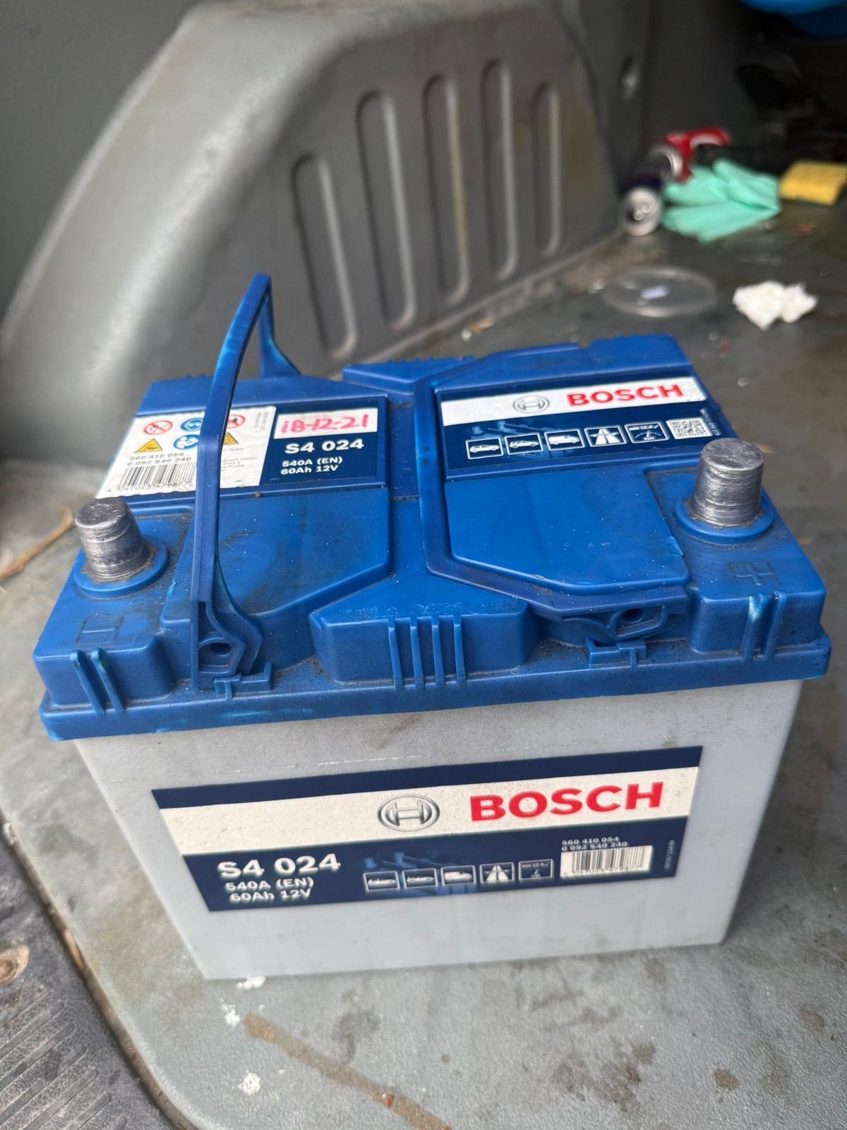 Auto accu's: Bosch S4 024 en ERA AGM Start/Stop, Nieuw, Universele onderdelen