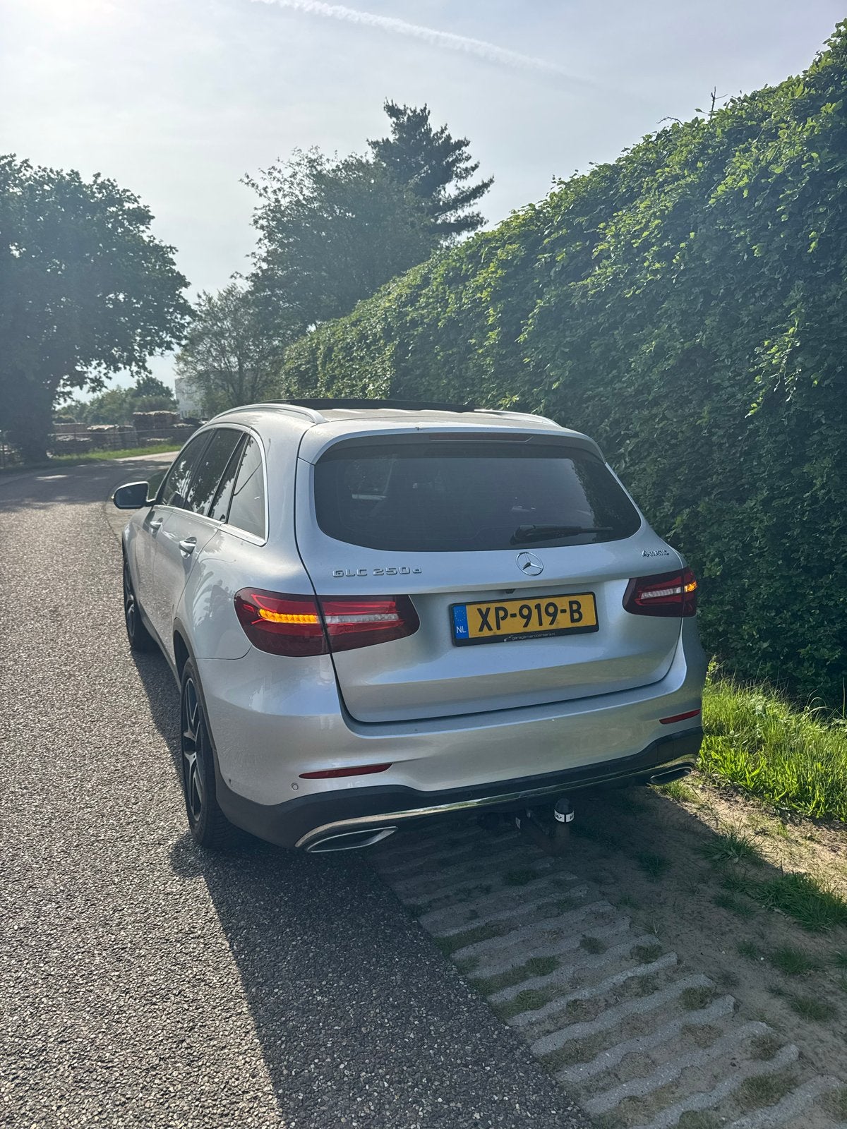 Mercedes-Benz GLC 250 d 204pk 4MATIC 9G-TRONIC 2015 Grijs, Auto's, Mercedes-Benz, Automaat, 2500 kg, GLC, Diesel