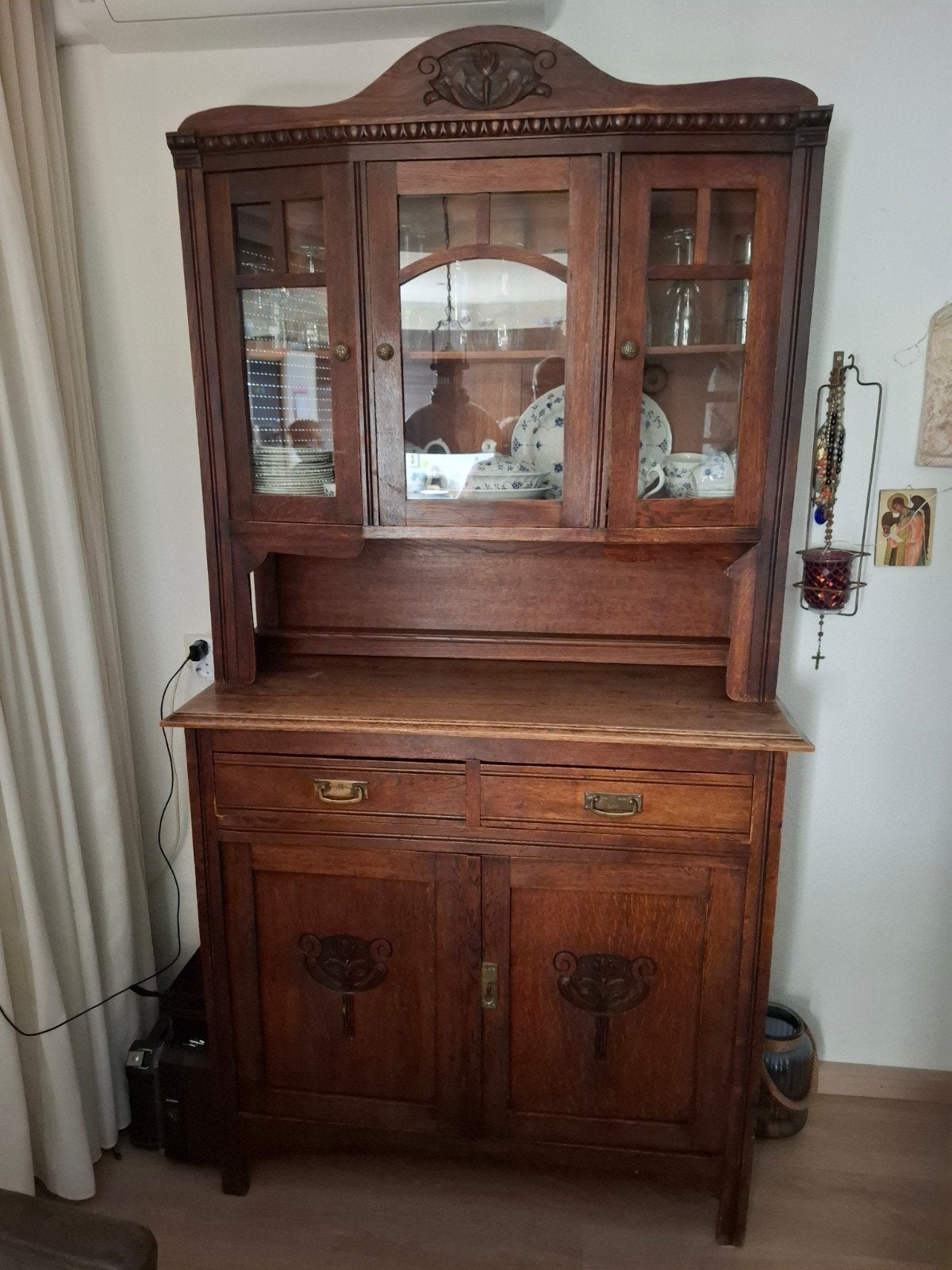 mooi antieke kast twee delig 100 jaar oud, Ophalen