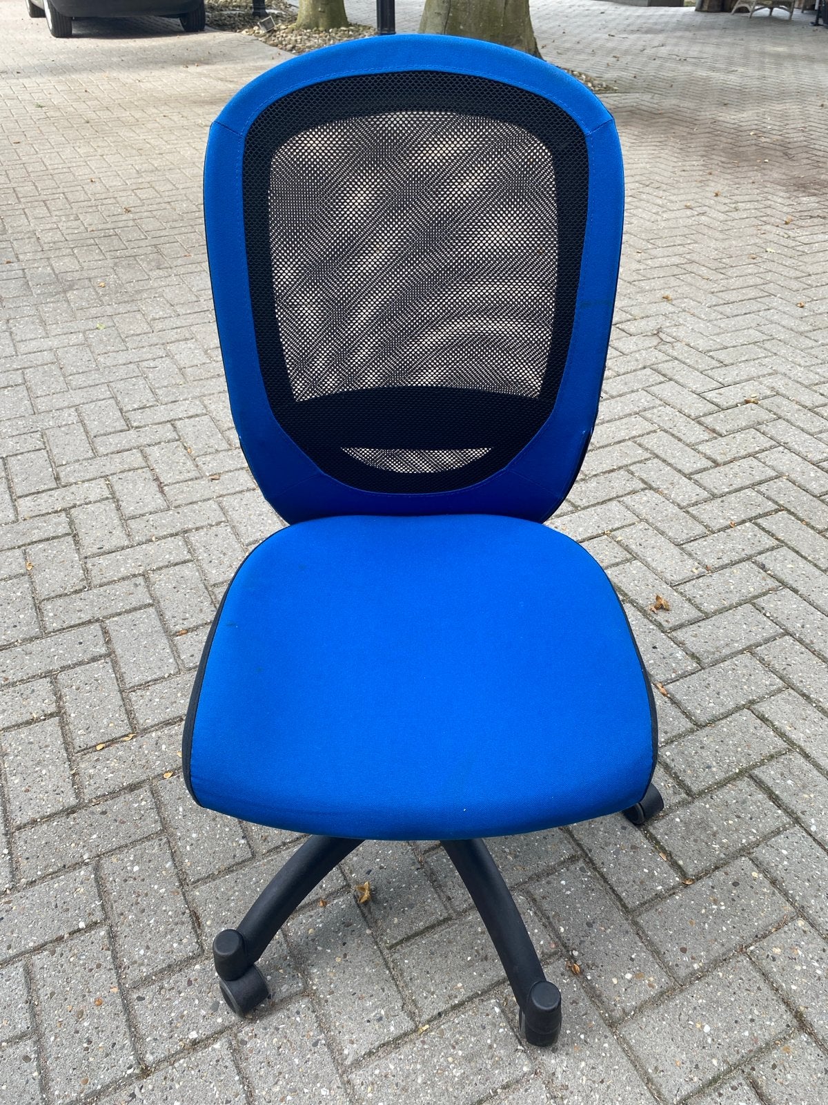 Blauwe bureaustoel met mesh rugleuning, Huis en Inrichting, Ophalen, Gebruikt, Blauw, Bureaustoel