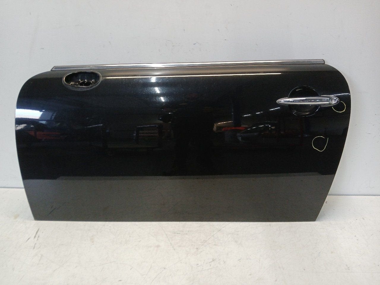 Portier links voor Mini Mini, Onderdelen@venauto.nl, Van der Ven Autorecycling B.V., Gebruikt, Ettenseweg 76, 4706 PB Roosendaal, The Netherlands