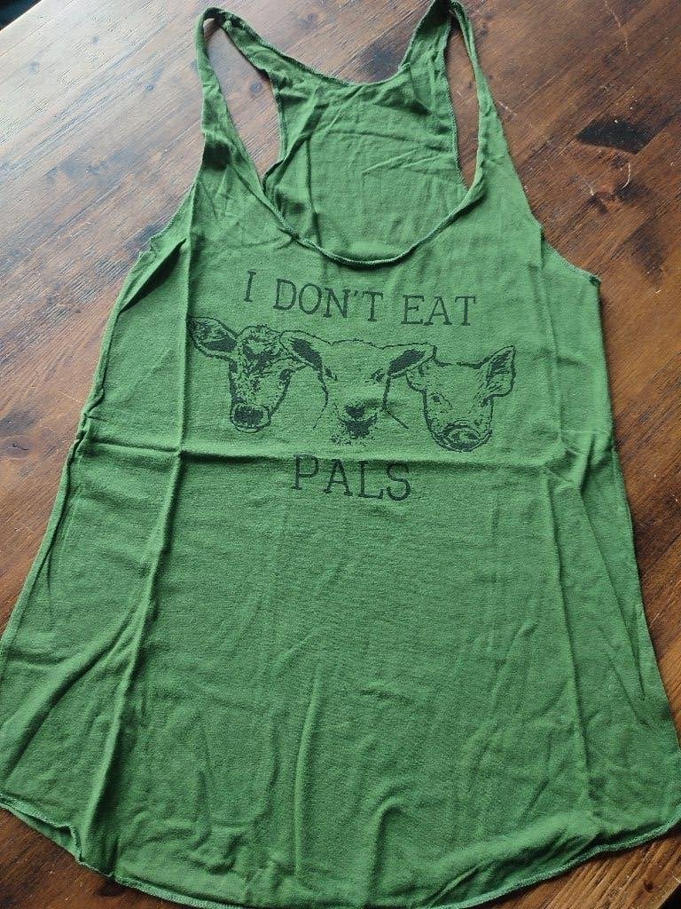 Groen bamboe statement shirt "I don't eat pals" te koop! M, Maat 38/40 (M), Nieuw, Ophalen of Verzenden, Zonder mouw