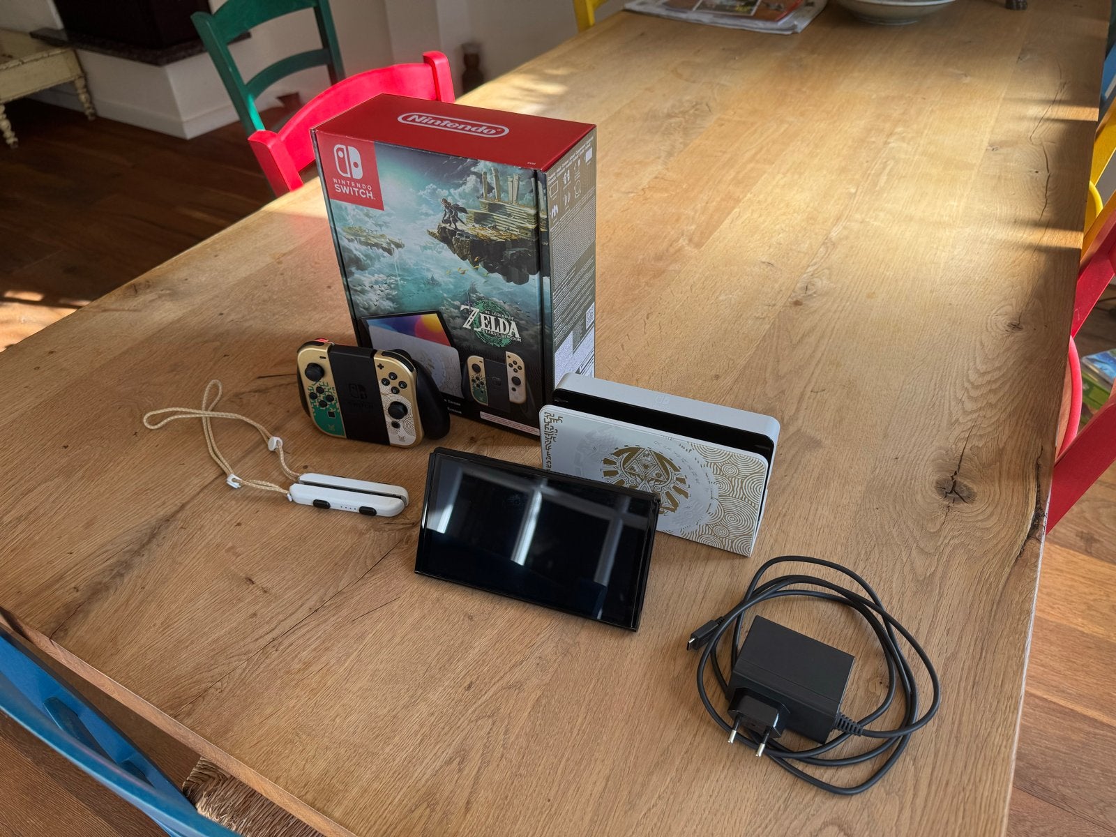Nintendo Switch OLED Zelda Tears of the Kingdom Editie