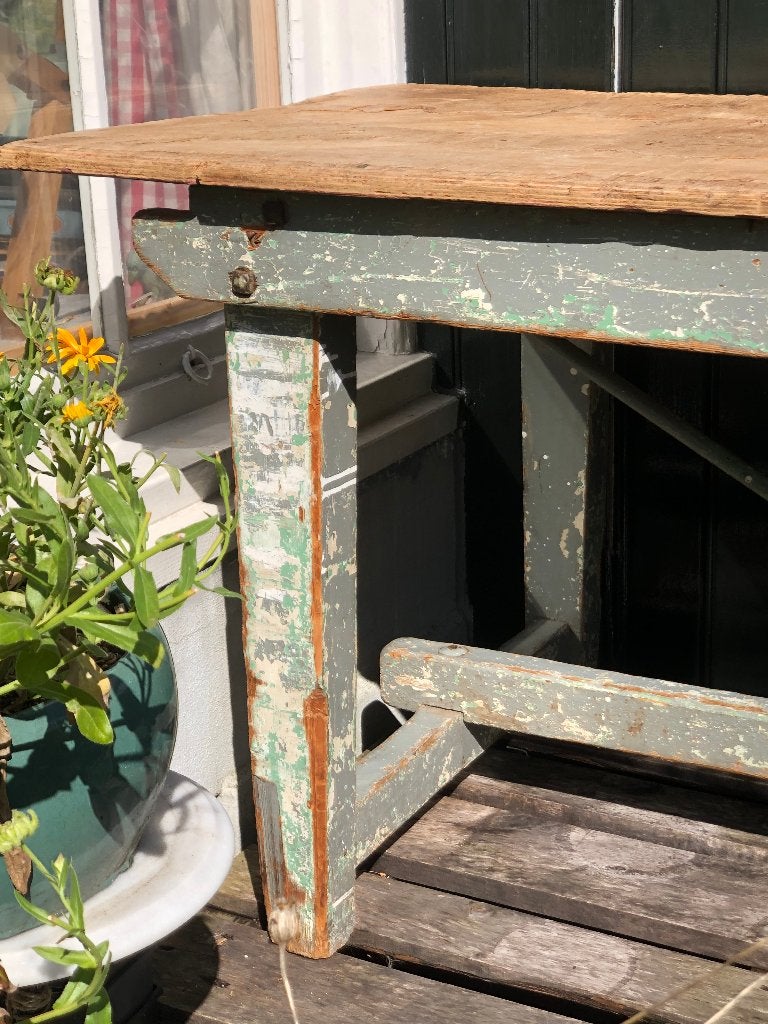 Foto 6 van Vintage tafel / werkbank