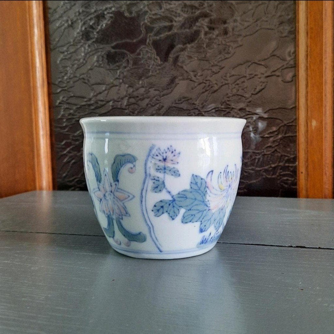 Bloempot met bloemmotief, Ophalen of Verzenden, Rond, Aardewerk, Binnen
