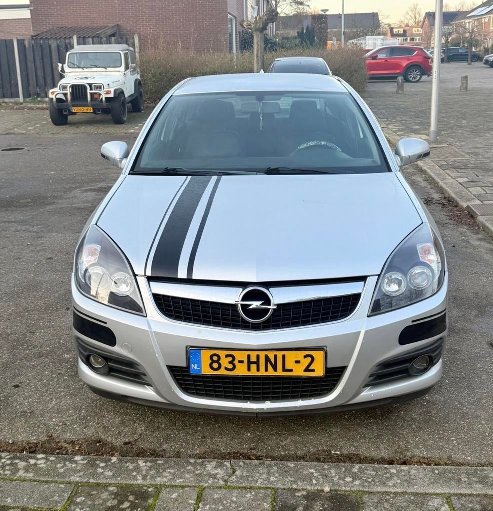 Opel Vectra 1.6 16V SDN 2009 Grijs, Auto's, Opel, Voorwielaandrijving, 15 km/l, 4 cilinders, Vectra