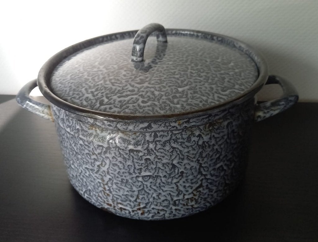 Grijze emaille wolkjes pan, Ophalen of Verzenden