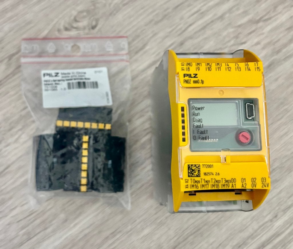 PILZ - 772001 - PNOZ mm0.1p - Safety Controller, Ophalen of Verzenden, Nieuw