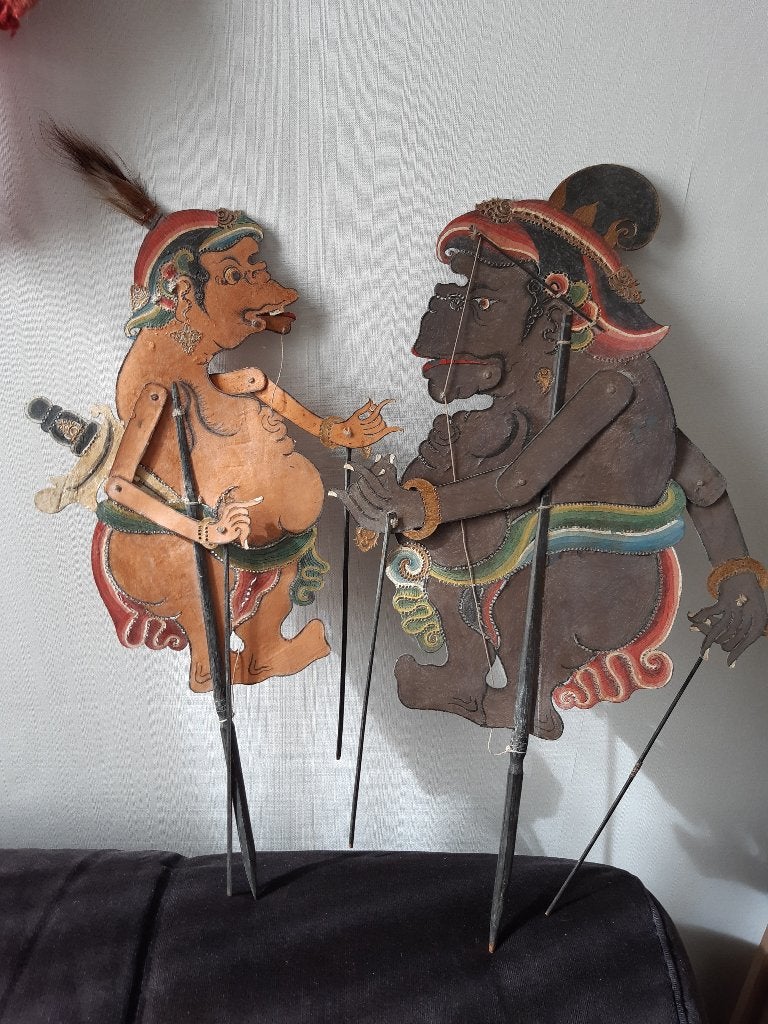 Balinese wayangpoppen, Ophalen