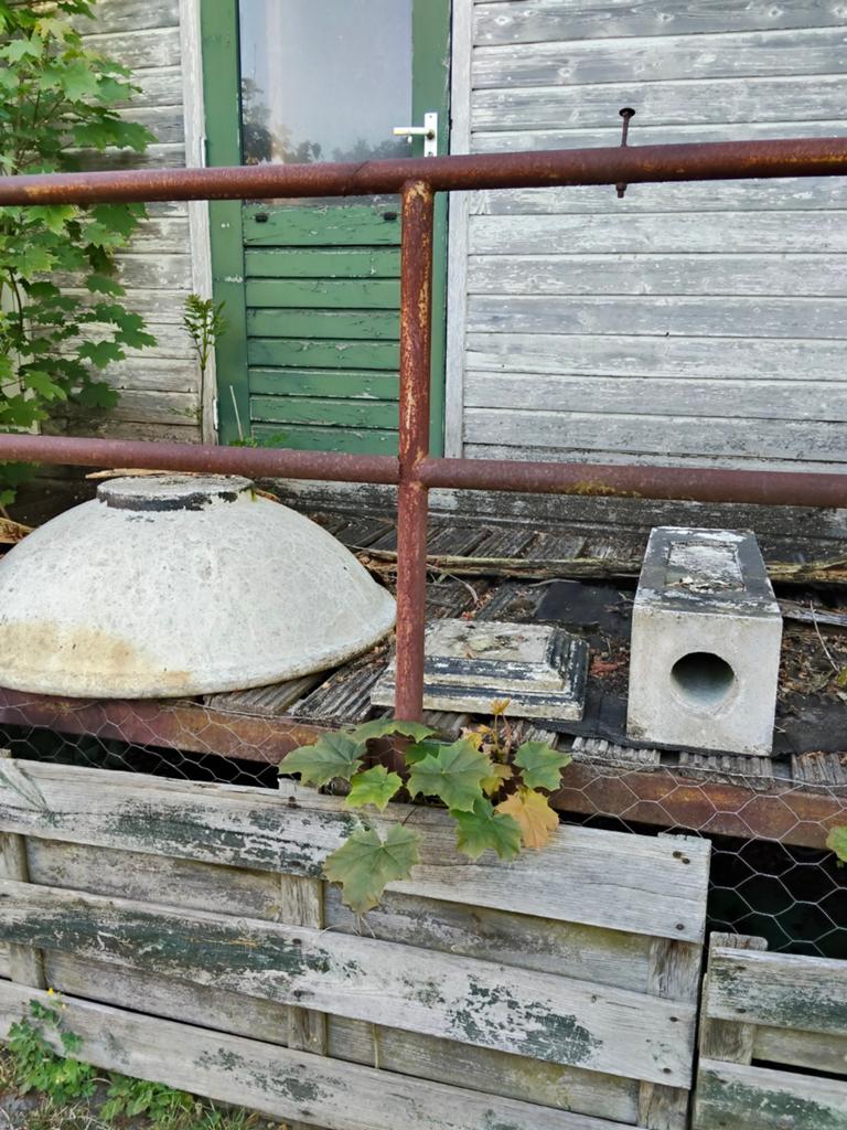 Grote betonnen bloembak op standaard, Tuin en Terras, Ophalen, Rond