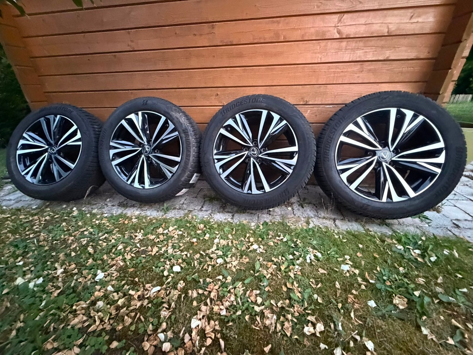 Lexus LBX Winterset 225/55R18, Auto-onderdelen, Banden en Velgen, 18 inch, Gebruikt, Banden en Velgen, Personenwagen