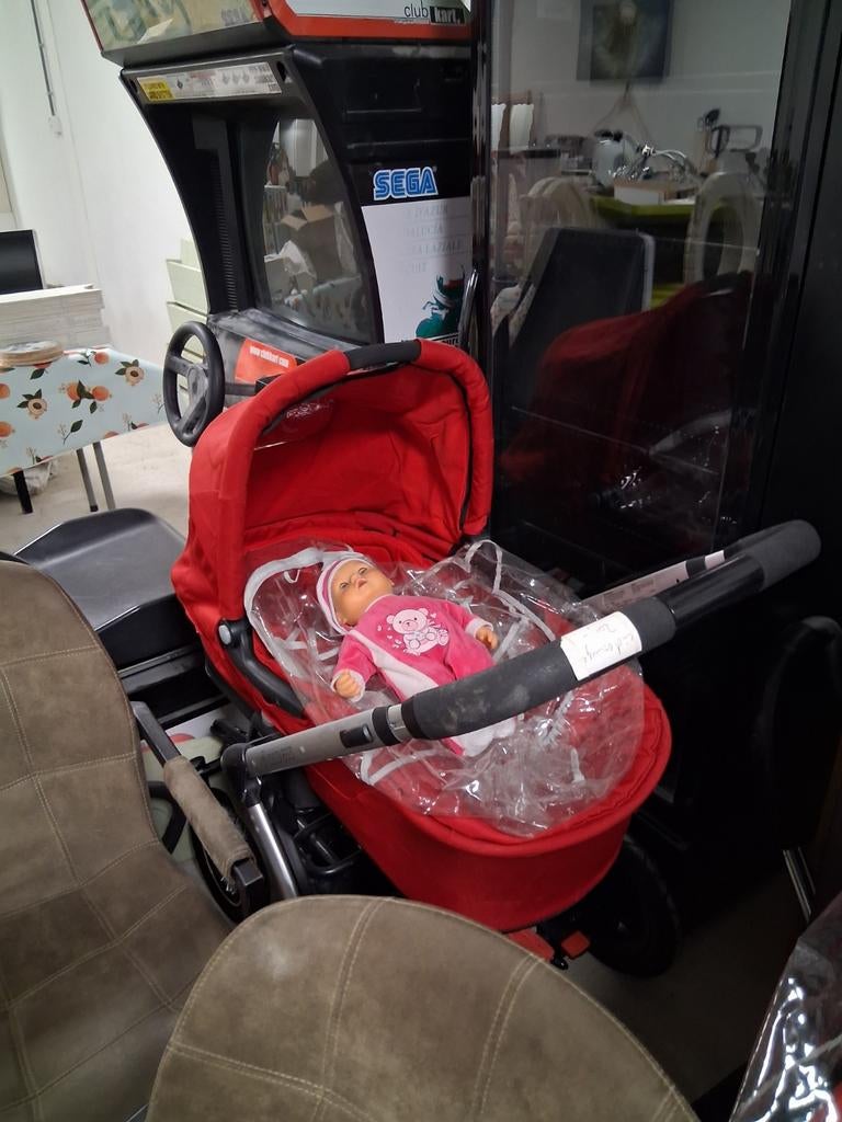 Rode kinderwagen van het merk maxi cosi, Ophalen of Verzenden, Gebruikt, Kinderwagen, Overige merken