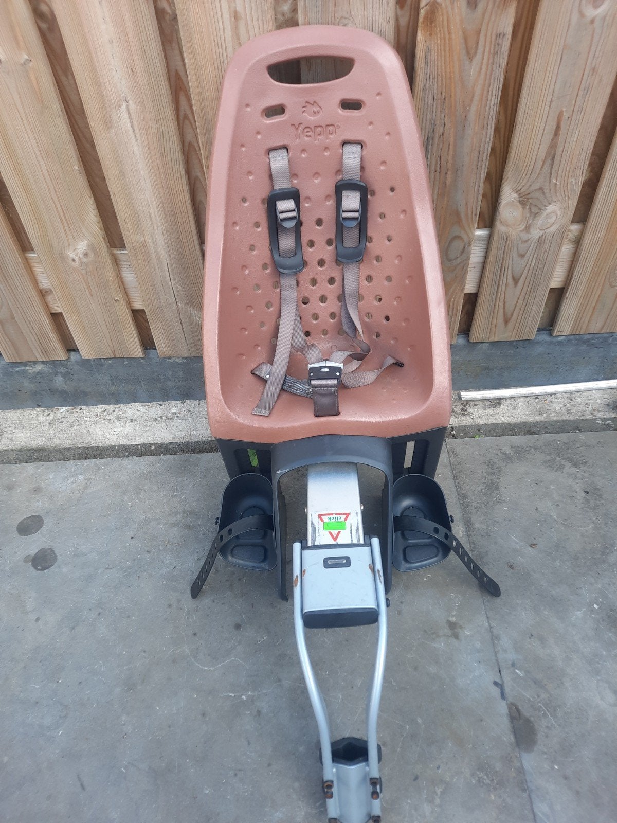 fietsstoeltje mt adapters Yepp maxi en Junior, Ophalen, Achterzitje, Voetsteuntjes, Yepp