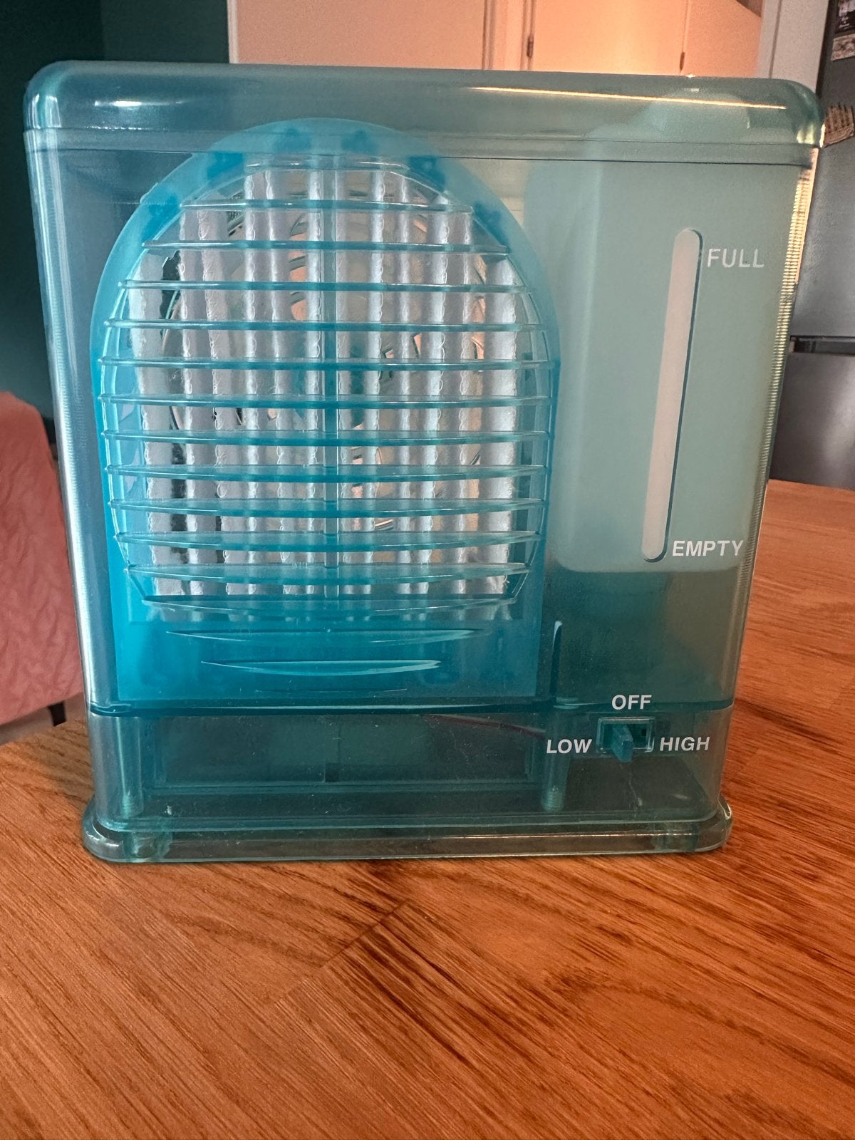 Compacte Aircooler - Verkoeling voor kleine ruimtes, Witgoed en Apparatuur, Ophalen, Gebruikt, Tafel- of Grondventilator, Minder dan 60 m³