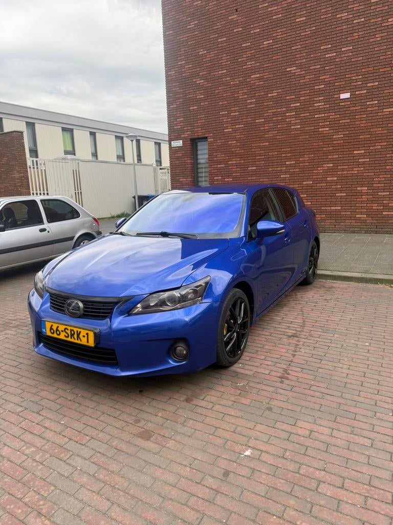 Lexus CT-H 200H 1.8 Hybrid 2011 Blauw, Auto's, Lexus, Particulier, CT-H, Achteruitrijcamera, Airbags, Airconditioning, Bluetooth