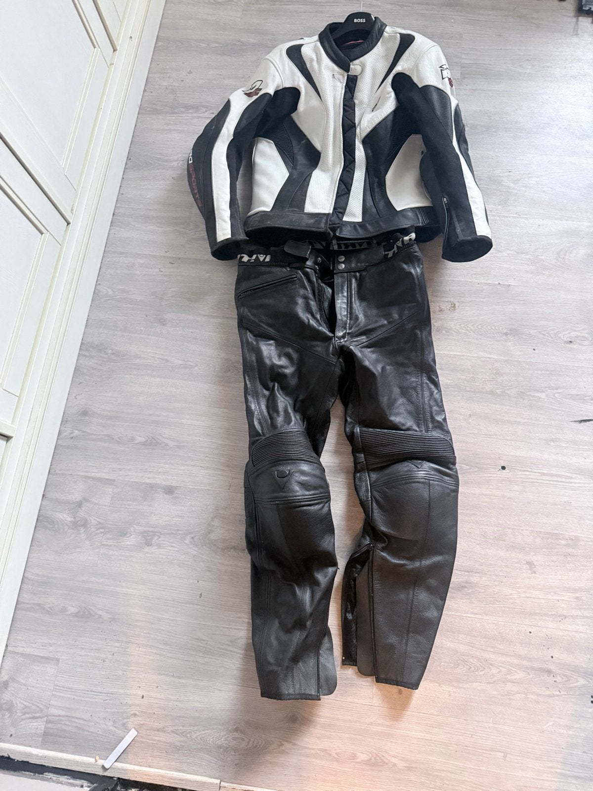 Motorpak: Leren Jas en Broek (Zwart/Wit), Motoren, Ophalen of Verzenden, Tweedehands, Heren, Combipak