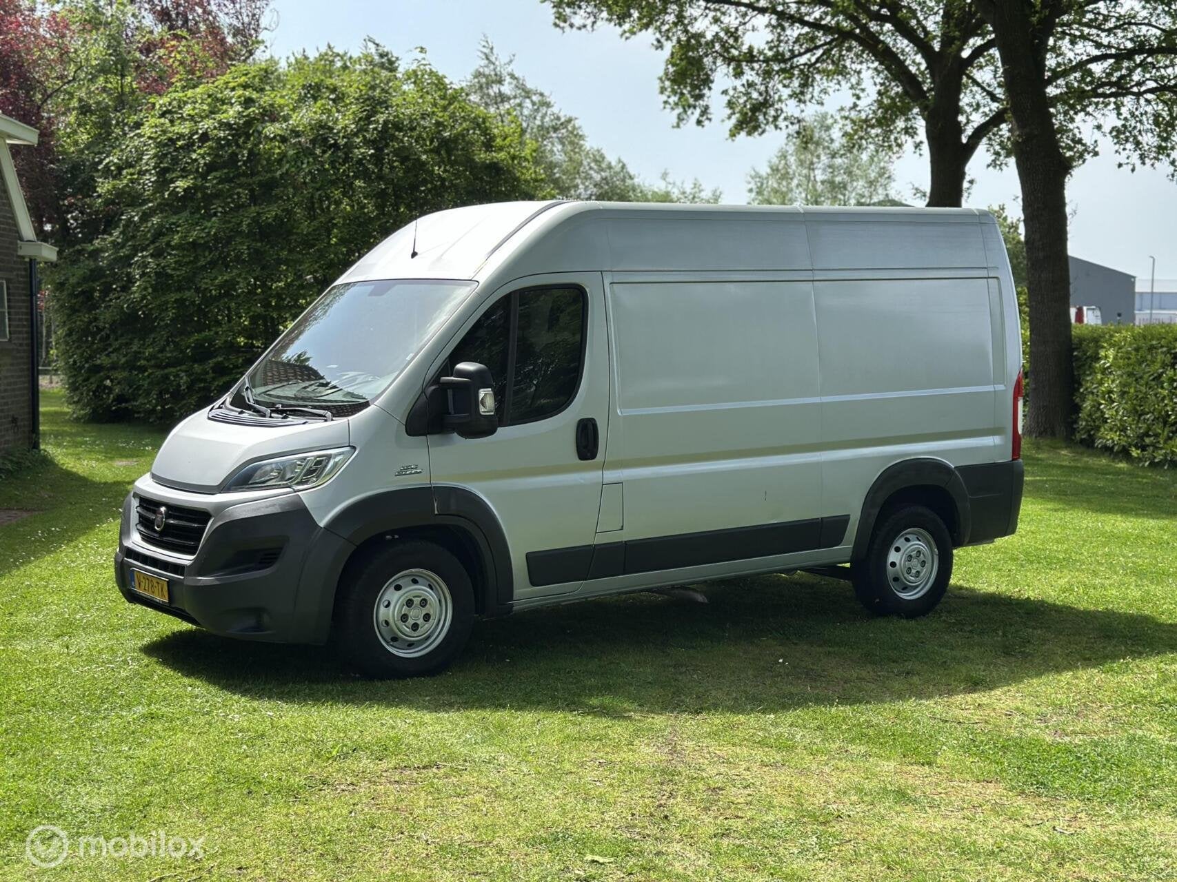 Fiat Ducato Maxi L2H2 35H 2.3 MultiJet - airco camera navi, Auto's, Bestelauto's, Voorwielaandrijving, Stof, Gebruikt, Zwart